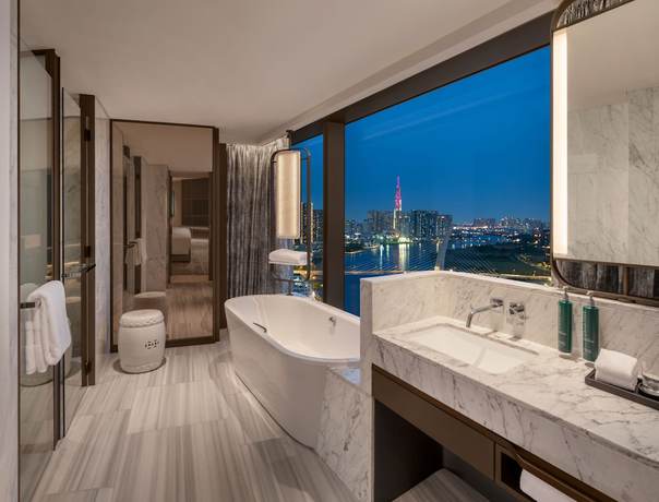Imagen de la habitación del Hotel Hilton Saigon. Foto 16