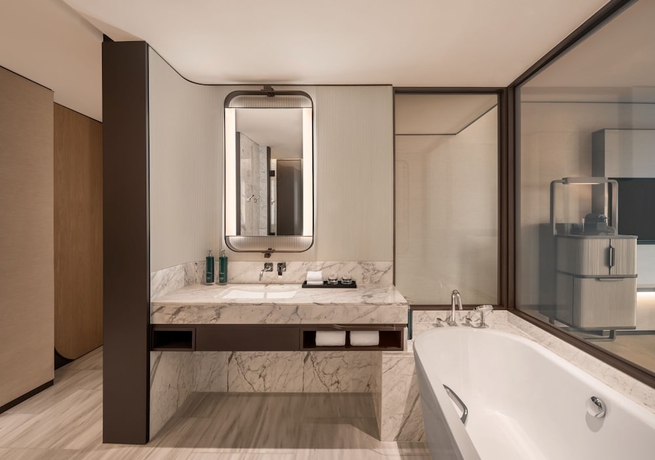 Imagen de la habitación del Hotel Hilton Saigon. Foto 5