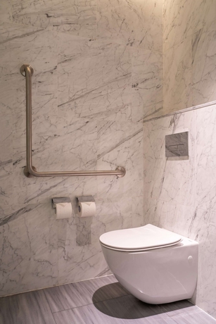 Imagen de la habitación del Hotel Hilton Saigon. Foto 8