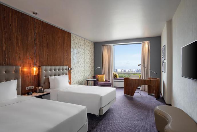 Imagen de la habitación del Hotel Hilton Saint Petersburg Expoforum. Foto 2