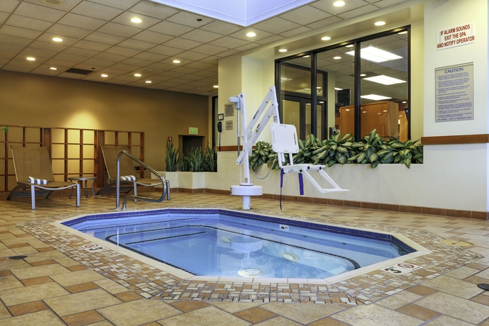 Imagen de la piscina del Hotel Hilton Salt Lake City Center. Foto 15