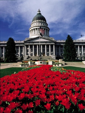 Imagen de los exteriores del Hotel Hilton Salt Lake City Center. Foto 4