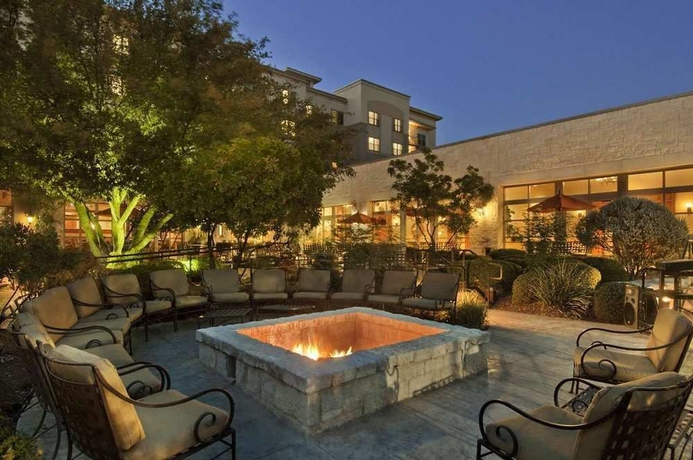 Imagen de los exteriores del Hotel Hilton San Antonio Hill Country. Foto 5