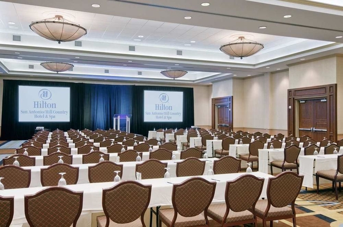 Imagen de los interiores del Hotel Hilton San Antonio Hill Country. Foto 11