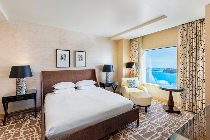 Imagen de la habitación del Hotel Hilton San Diego Bayfront. Foto 12