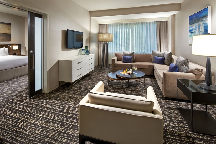 Imagen de los interiores del Hotel Hilton San Diego Mission Valley. Foto 9