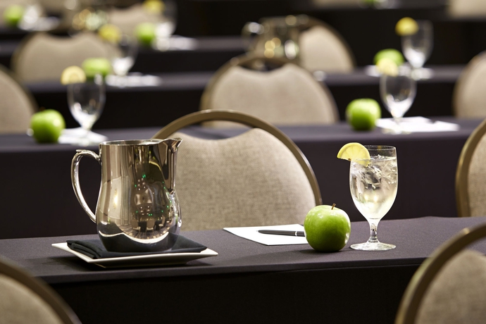 Imagen de los interiores del Hotel Hilton San Diego Mission Valley. Foto 14