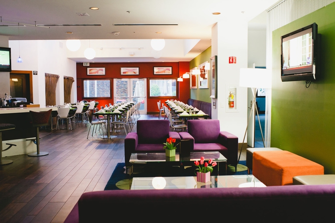 Imagen del bar/restaurante del Hotel Hilton San Jose. Foto 2