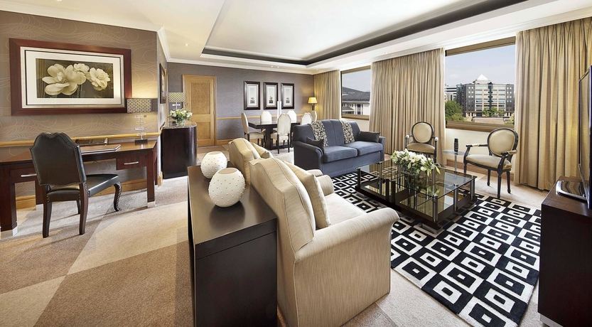 Imagen de los interiores del Hotel Hilton Sandton. Foto 13