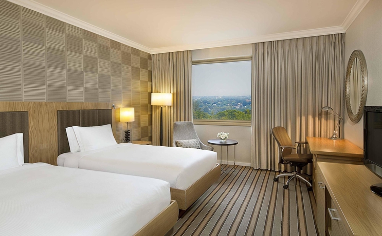 Imagen de la habitación del Hotel Hilton Sandton. Foto 6