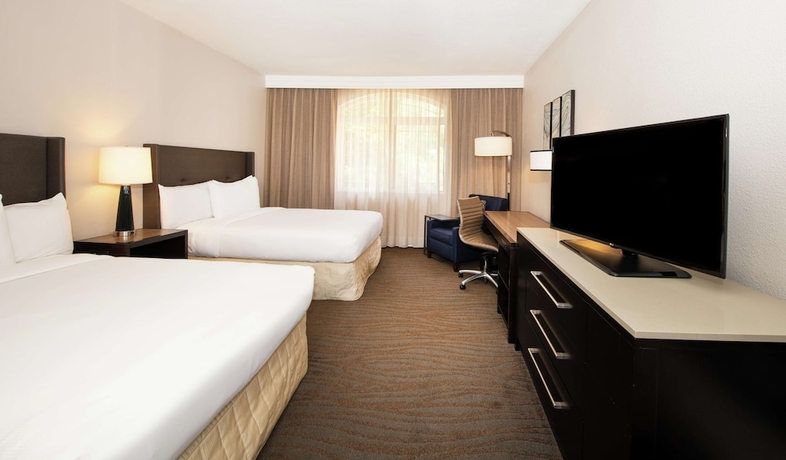 Imagen de la habitación del Hotel Hilton Santa Cruz/scotts Valley. Foto 3