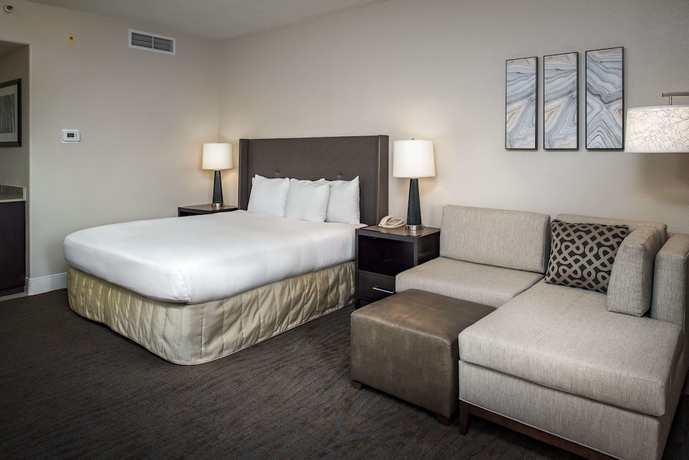 Imagen de la habitación del Hotel Hilton Santa Cruz/scotts Valley. Foto 5