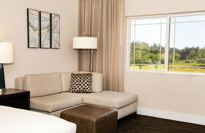 Imagen de la habitación del Hotel Hilton Santa Cruz/scotts Valley. Foto 8