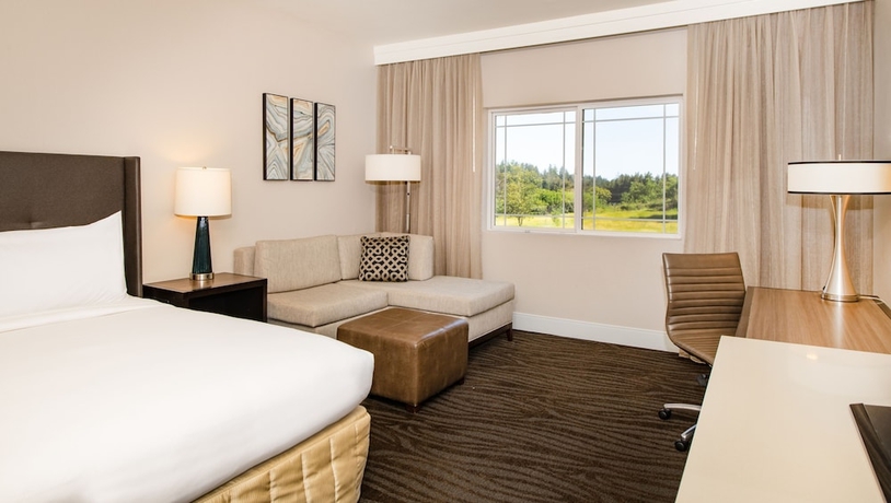 Imagen de la habitación del Hotel Hilton Santa Cruz/scotts Valley. Foto 10