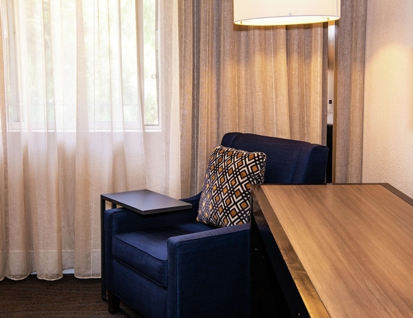 Imagen de la habitación del Hotel Hilton Santa Cruz/scotts Valley. Foto 11