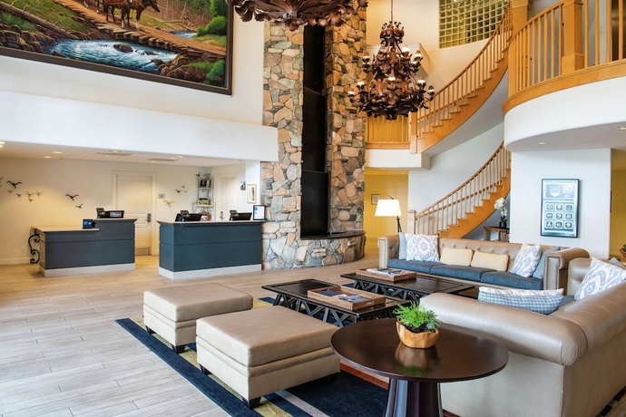 Imagen de los interiores del Hotel Hilton Santa Cruz/scotts Valley. Foto 18