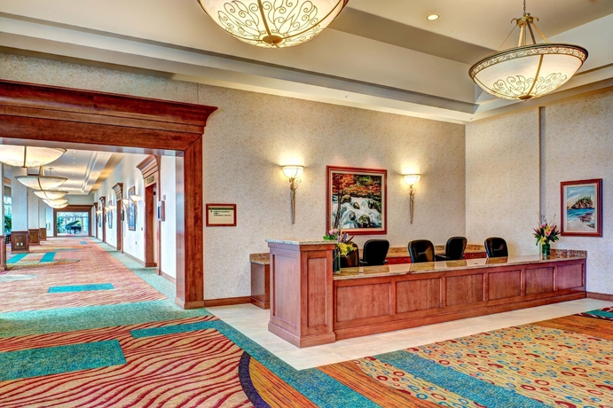 Imagen de los interiores del Hotel Hilton Seattle Airport and Conference Center. Foto 12