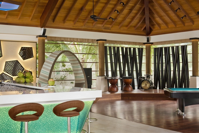 Imagen del bar/restaurante del Hotel Hilton Seychelles Labriz Resort and Spa. Foto 6