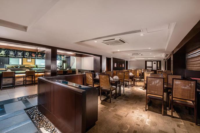 Imagen del bar/restaurante del Hotel Hilton Shah Alam Glenmarie. Foto 4