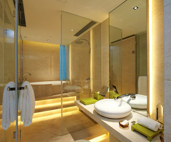 Imagen de la habitación del Hotel Hilton Shanghai City Center. Foto 5