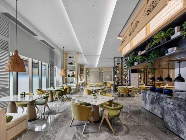 Imagen del bar/restaurante del Hotel Hilton Shanghai Hongqiao International Airport. Foto 5