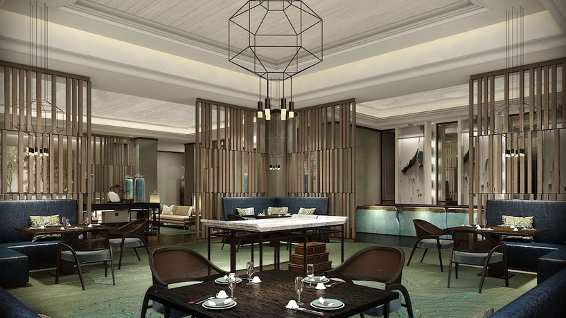 Imagen del bar/restaurante del Hotel Hilton Shanghai Songjiang Guangfulin. Foto 2
