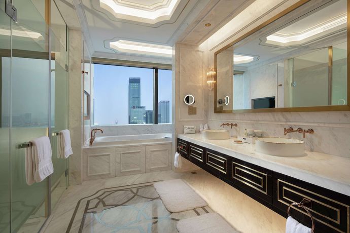 Imagen de la habitación del Hotel Hilton Shenyang. Foto 16