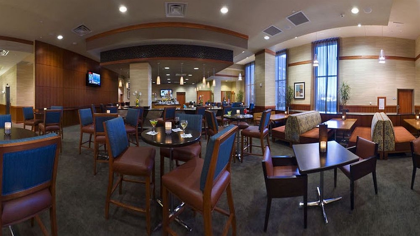 Imagen del bar/restaurante del Hotel Hilton Shreveport. Foto 2