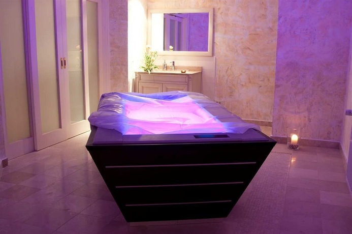 Imagen de los interiores del Hotel Hilton Sibiu. Foto 8