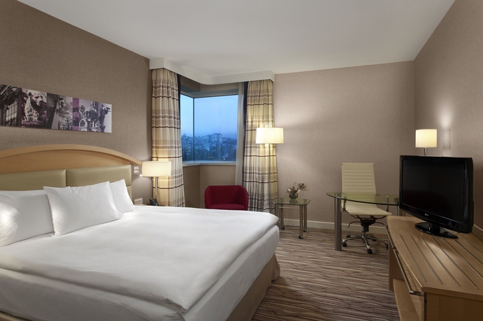 Imagen de la habitación del Hotel Hilton Sofia. Foto 6