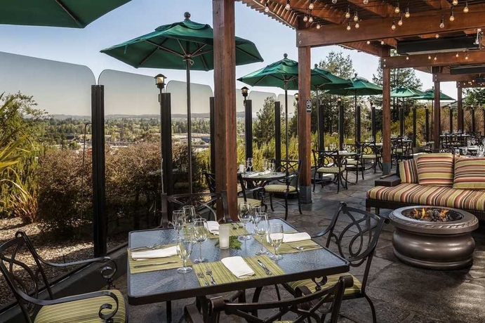 Imagen del bar/restaurante del Hotel Hilton Sonoma Wine Country. Foto 2