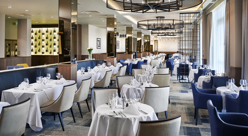 Imagen del bar/restaurante del Hotel Hilton Southampton - Utilita Bowl. Foto 4