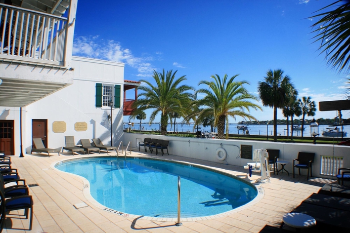 Imagen de la piscina del Hotel Hilton St. Augustine Historic Bayfront. Foto 14