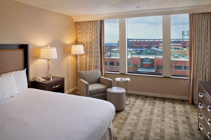 Imagen de la habitación del Hotel Hilton St. Louis At The Ballpark. Foto 4