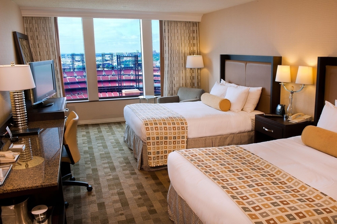 Imagen de la habitación del Hotel Hilton St. Louis At The Ballpark. Foto 5