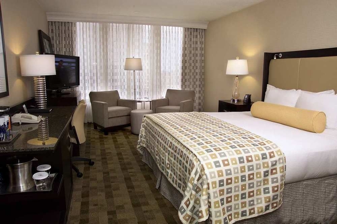 Imagen de la habitación del Hotel Hilton St. Louis At The Ballpark. Foto 7