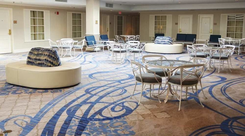 Imagen de los interiores del Hotel Hilton St. Louis Frontenac. Foto 8