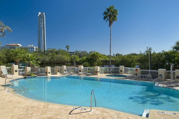 Imagen de la piscina del Hotel Hilton St. Petersburg Carillon Park. Foto 13