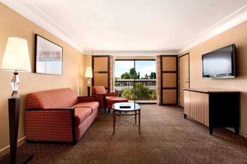 Imagen de la habitación del Hotel Hilton Stockton. Foto 5