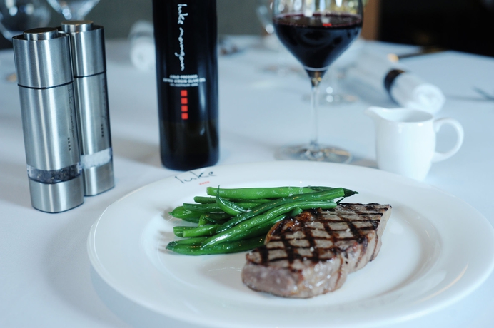 Imagen del bar/restaurante del Hotel Hilton Surfers Paradise and Residences. Foto 4