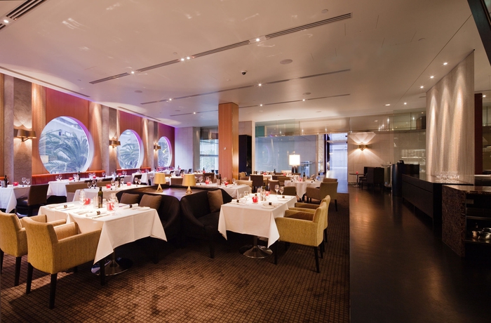 Imagen del bar/restaurante del Hotel Hilton Surfers Paradise and Residences. Foto 6