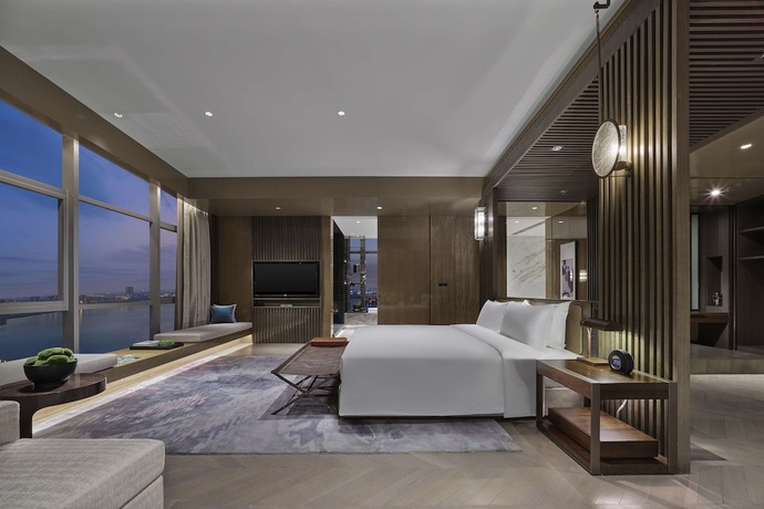 Imagen de la habitación del Hotel Hilton Suzhou Yinshan Lake. Foto 18