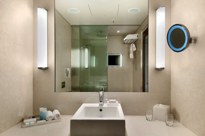 Imagen de la habitación del Hotel Hilton Sydney. Foto 5