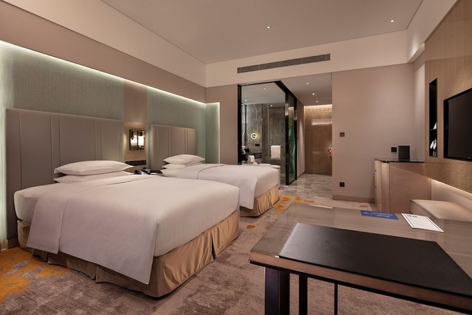 Imagen de los interiores del Hotel Hilton Taizhou. Foto 19