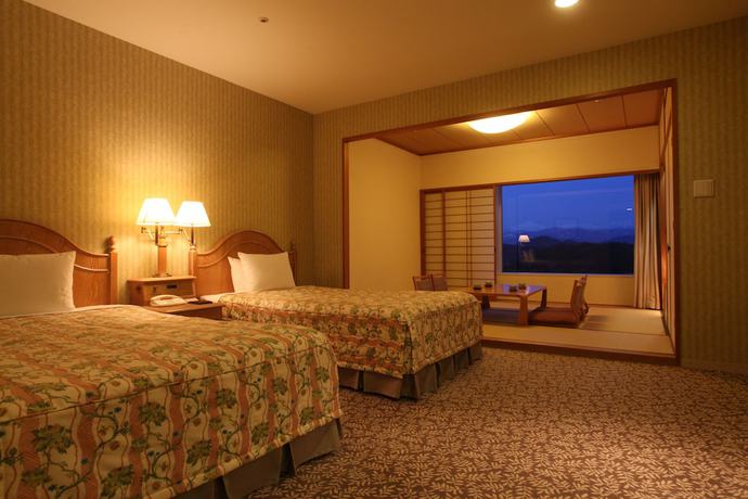 Imagen de la habitación del Hotel Hilton Takayama Resort. Foto 13