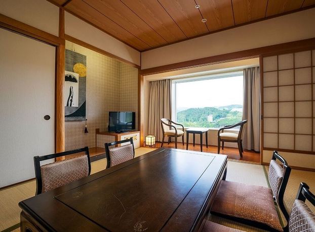 Imagen de la habitación del Hotel Hilton Takayama Resort. Foto 15