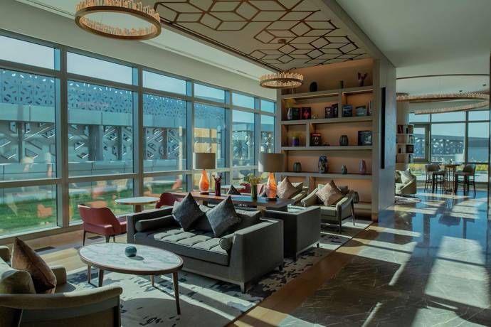 Imagen de los interiores del Hotel Hilton Tashkent City. Foto 17