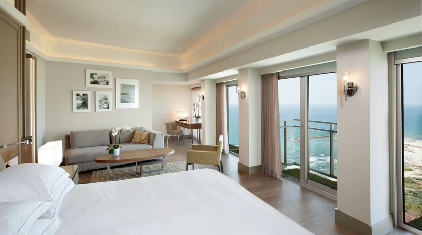 Imagen de la habitación del Hotel Hilton Tel Aviv. Foto 6