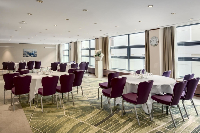 Imagen de los interiores del Hotel Hilton The Hague. Foto 15