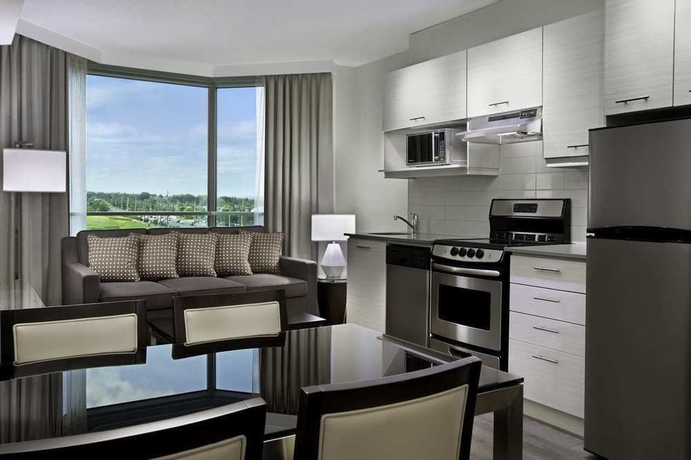 Imagen de la habitación del Hotel Hilton Toronto/markham Suites Conference Centre and Spa. Foto 2